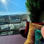 Elena's Lux - Town & Sea View - Atlantis Aparthotel