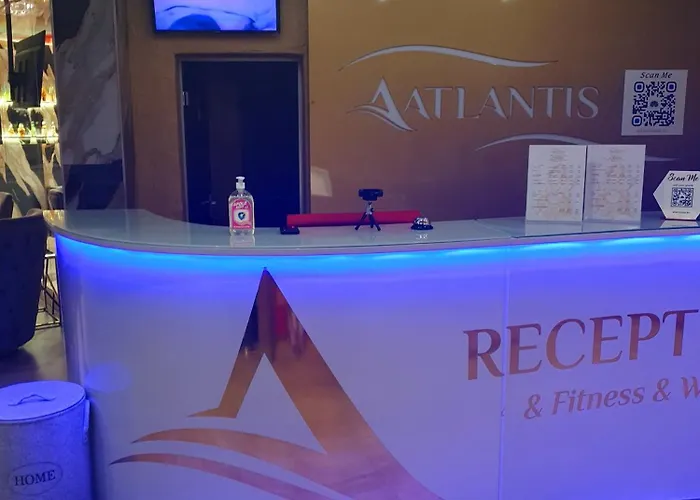 Elena's Lux - Town & Sea View - Atlantis Apart Otel 4*