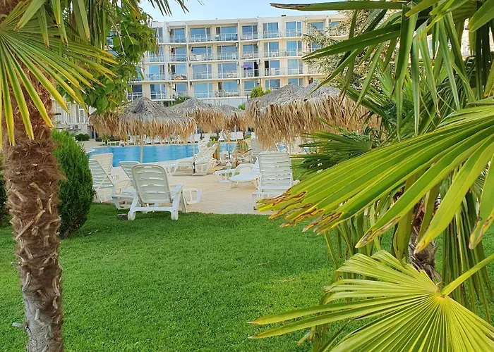 Elena's Lux - Town & Sea View - Atlantis Apart Otel 4*