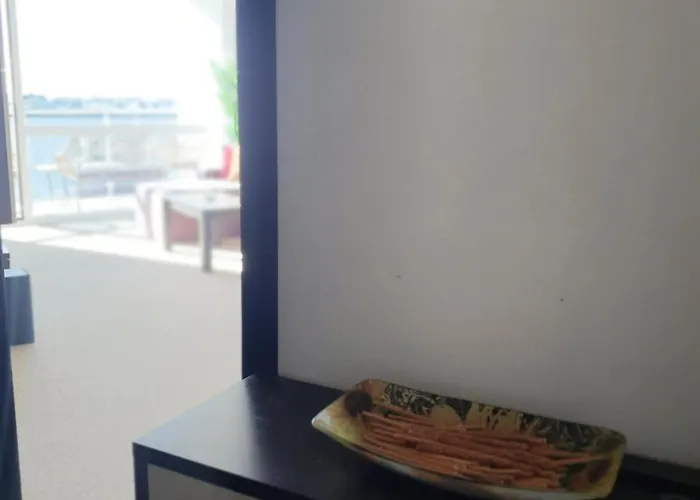 Elena's Lux - Town & Sea View - Atlantis Apart Otel 4*